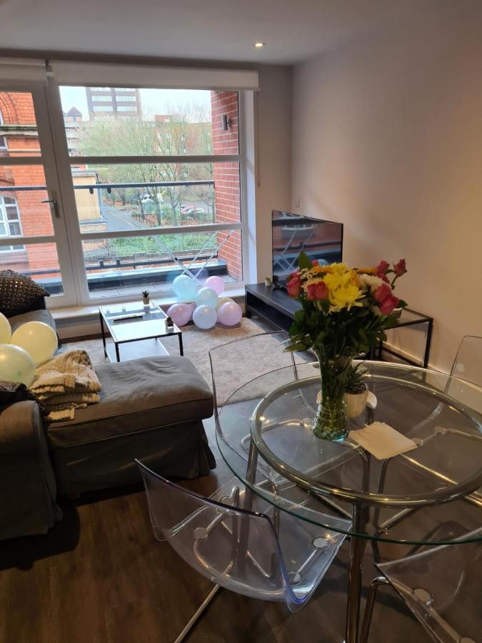 Rent Luxuri - Luxury 2 Bed Apartment 莱切斯特 外观 照片